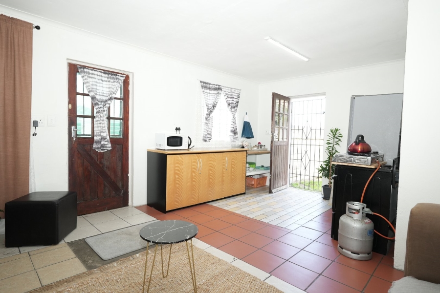 2 Bedroom Property for Sale in New Woodlands Western Cape